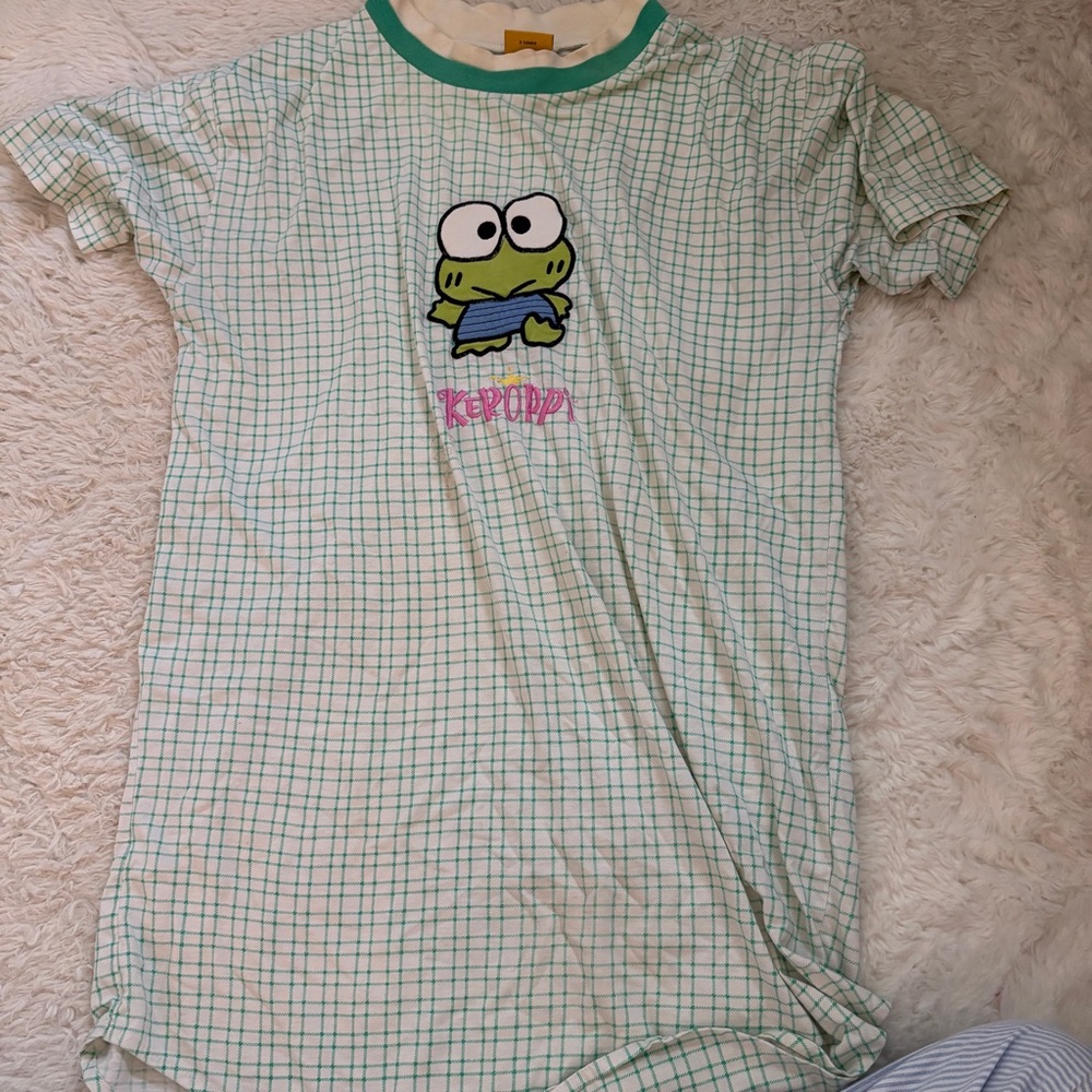 Sanrio Green and White Nightgown Pajamas